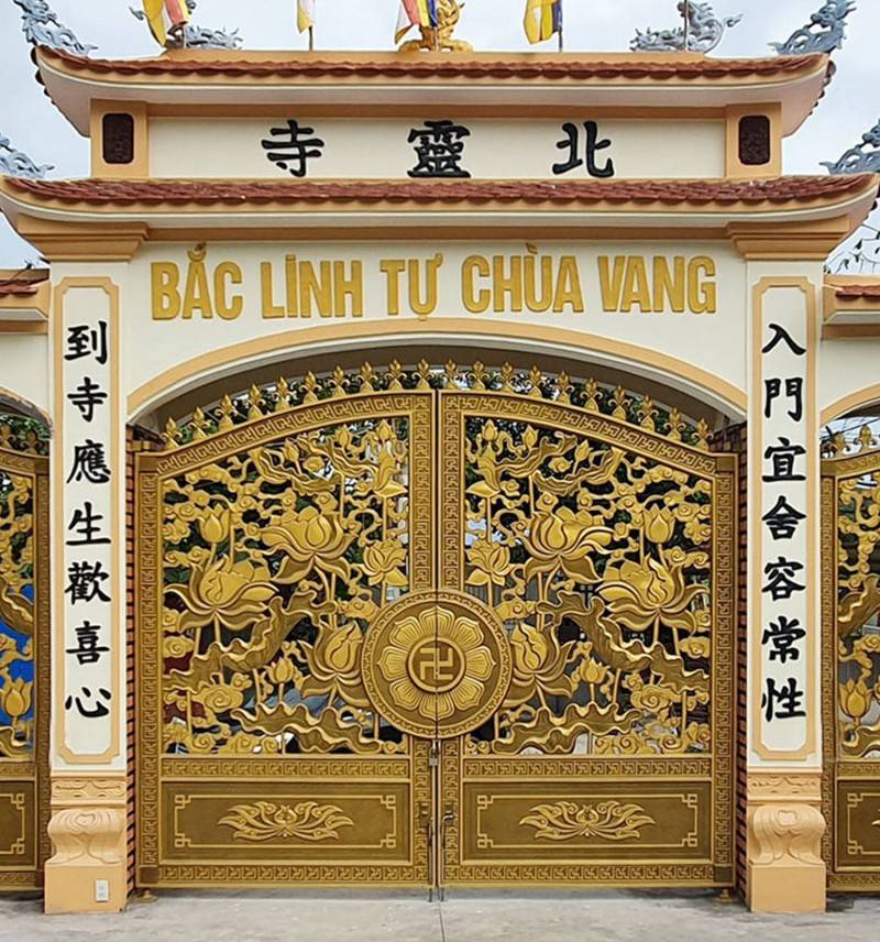 Cổng nhôm đúc hoa sen 12 cổng nhôm đúc hoa sen