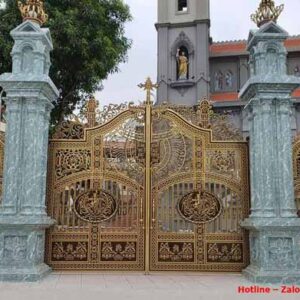 Mẫu cổng nhôm đúc nhà thờ công giáo mới nhất, cổng nhôm đúc, mẫu cổng nhôm đúc đẹp, cửa nhôm đúc, cong nhom duc, congnhomduc, cổng nhôm đúc đẹp