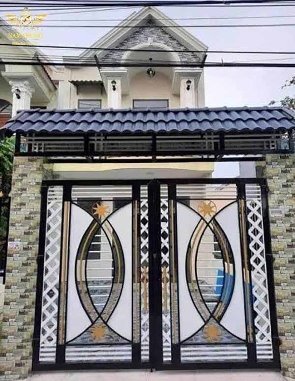 Mẫu cổng sắt 2 cánh đẹp, hiện đại, uy nghi
