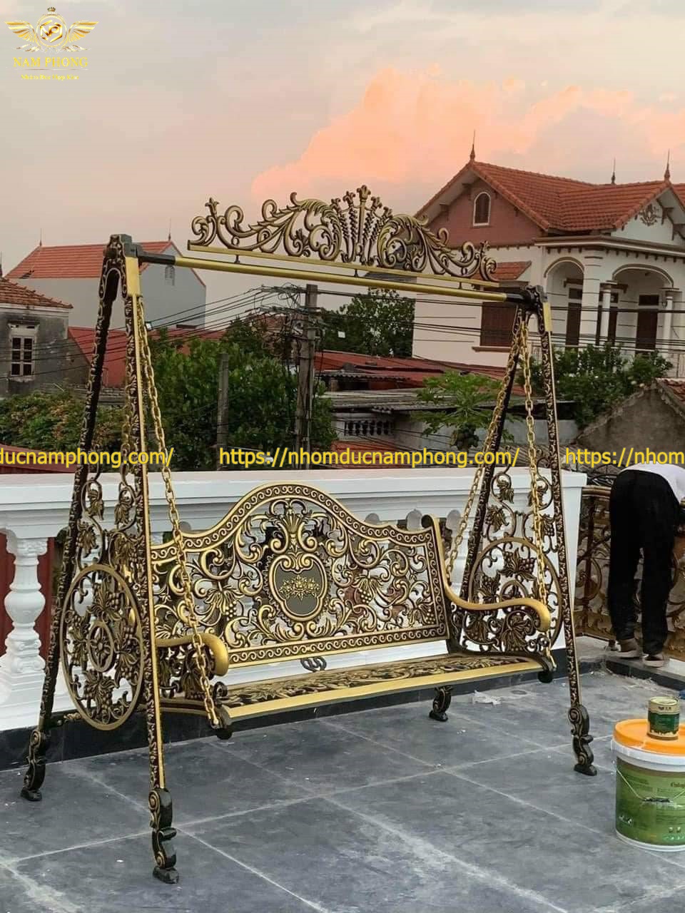 Top 10+ mẫu xích đu nhôm đúc đẹp ưa chuộng hiện nay 4 xích đu nhôm đúc