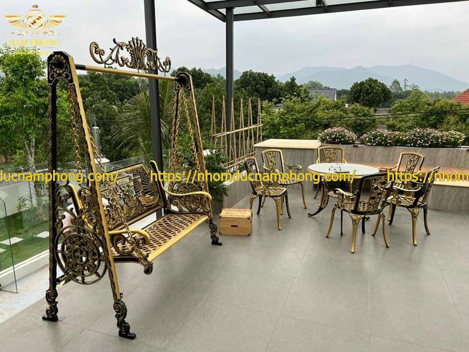 Top 10+ mẫu xích đu nhôm đúc đẹp ưa chuộng hiện nay 14 xích đu nhôm đúc