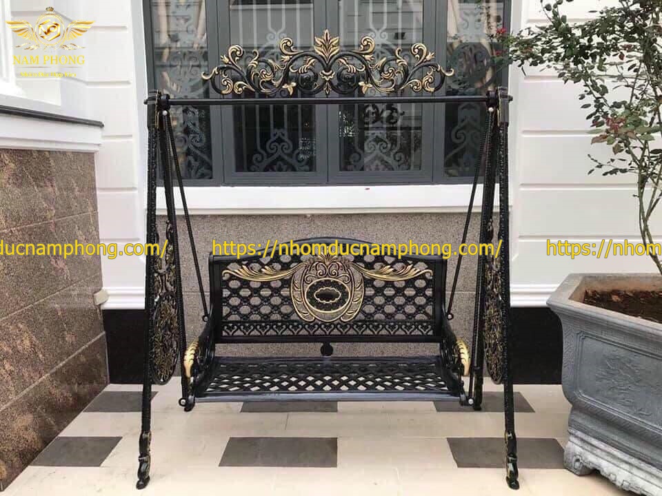 Top 10+ mẫu xích đu nhôm đúc đẹp ưa chuộng hiện nay 19 xích đu sân vườn nhôm đúc